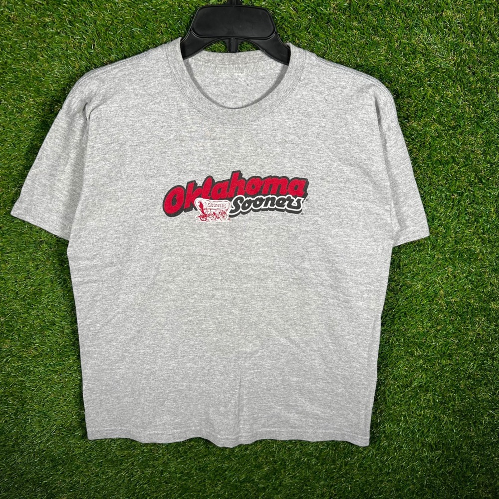Oklahoma Sooners T-Shirt Mens Medium Heather Gray Graphic OU Schooner NCAA